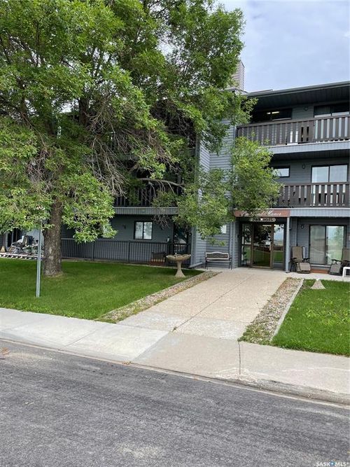 205-289 Fietz St, Yorkton, SK, S3N3P6 | Card Image