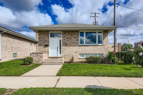 7210 W 59th St, Summit, IL, 60501-1422 | Card Image