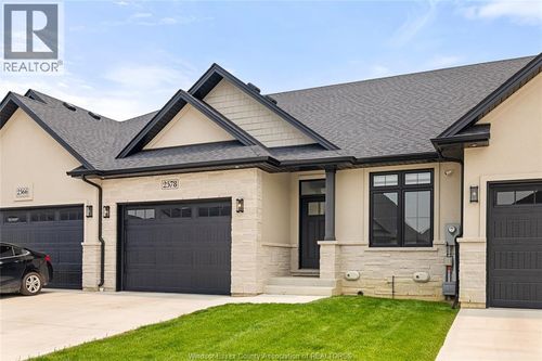 2578 Barkley Ave, Windsor, ON, N8P0G7 | Card Image