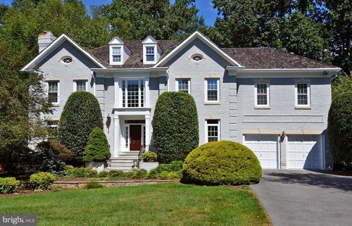 7012 Fawn Trail Ct, BETHESDA, MD, 20817-3914 | Card Image