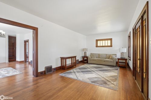 1621 S 15th St, Burlington, IA, 52601-3745 | Card Image