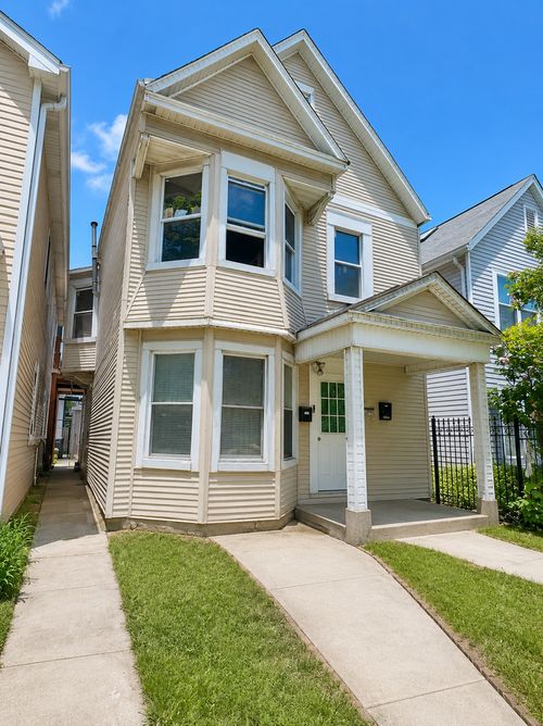 3709 Palmer St, Chicago, IL, 60647-2334 | Card Image