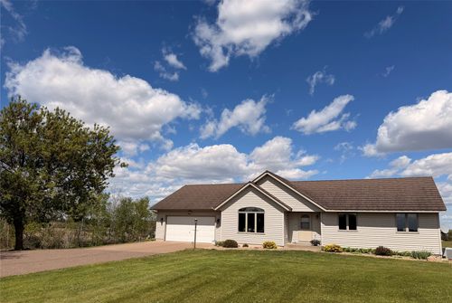 16415 50th Ave, Chippewa Falls, WI, 54729-9108 | Card Image