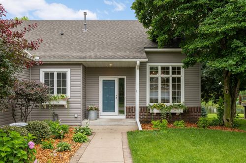 1580 Meadowview Trl, Hastings, MN, 55033-8536 | Card Image