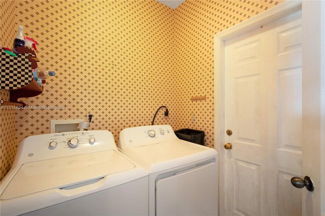4437 Sw 161 St Path, House other with 3 bedrooms, 2 bathrooms and null parking in Miami FL | Image 21