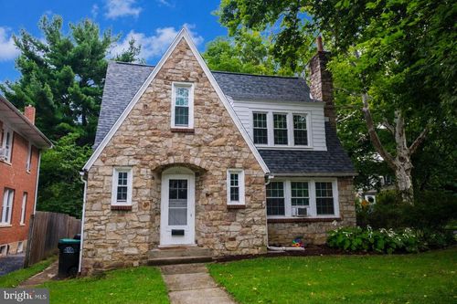 251 S Barnard St, STATE COLLEGE, PA, 16801-4025 | Card Image