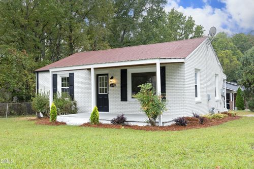 1600 Victory St, Greensboro, NC, 27407-3557 | Card Image