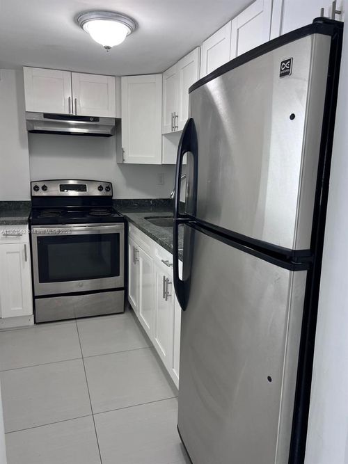 apt-206-7820 Ne Bayshore Ct, Miami, FL, 33138-6316 | Card Image