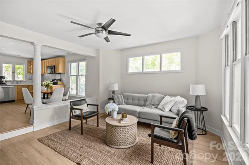 68-433 W 8th St, Charlotte, NC, 28202-1491 | Card Image