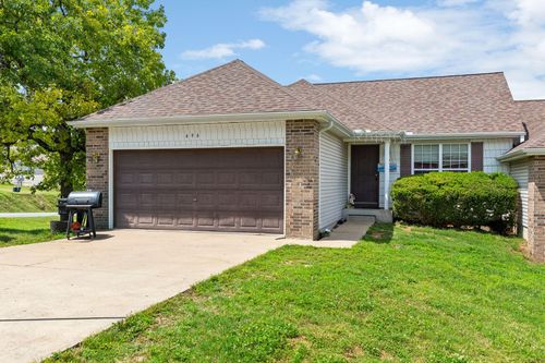 496 Woodland Dr E, Branson, MO, 65616-9866 | Card Image