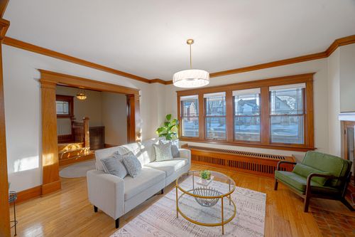 2565 N Humboldt Blvd, Milwaukee, WI, 53212-3020 | Card Image