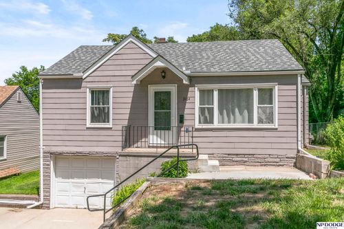3164 Ida St, Omaha, NE, 68112-3039 | Card Image