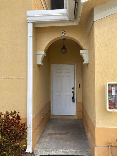 6-21 - 8330 Nw 107th Pl, Townhouse with 4 bedrooms, 3 bathrooms and null parking in Doral FL | Image 3