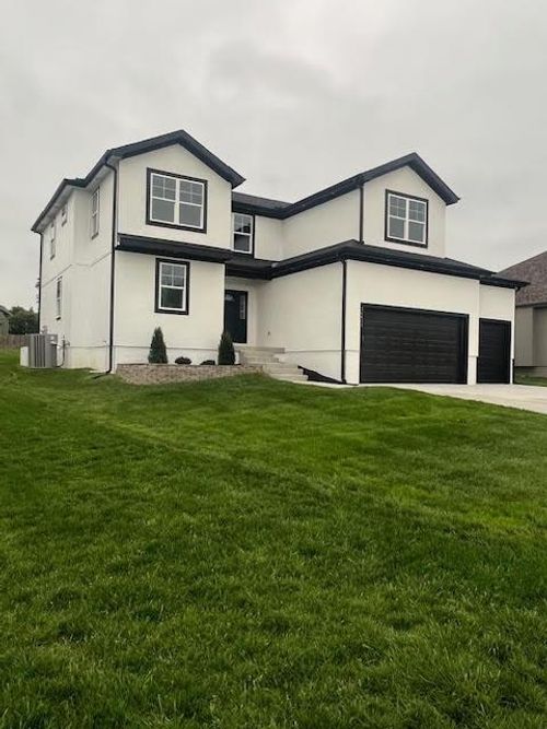 26433 W 144th Ter, Olathe, KS, 66061-7558 | Card Image