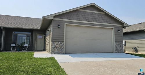 3105 E Chatham St, Sioux Falls, SD, 57108-2931 | Card Image