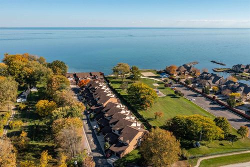 25606 Island View Dr S, Harrison Township, MI, 48045-3221 | Card Image
