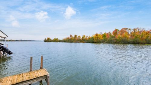 300 Cranberry Ln, Buckeye Lake, OH, 43008-7834 | Card Image