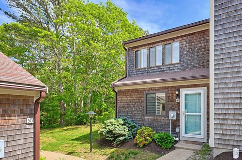 49 Roundhouse Rd, Bourne, MA, 02532-3878 | Card Image