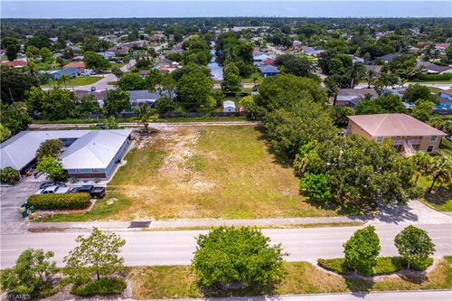 2171 Sunshine Blvd, NAPLES, FL, 34116-6341 | Card Image