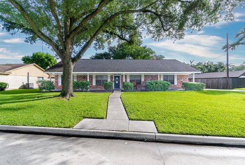 3405 Randall Dr, Pearland, TX, 77581-4441 | Card Image