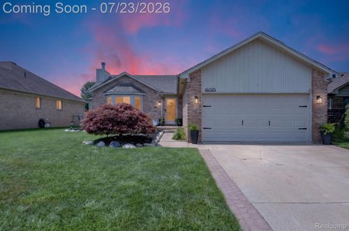 46025 Duke Dr, Chesterfield, MI, 48051-3233 | Card Image