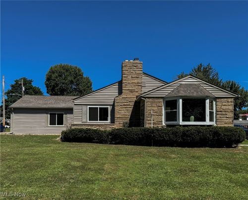 534 W River Blvd, Newton Falls, OH, 44444-1563 | Card Image
