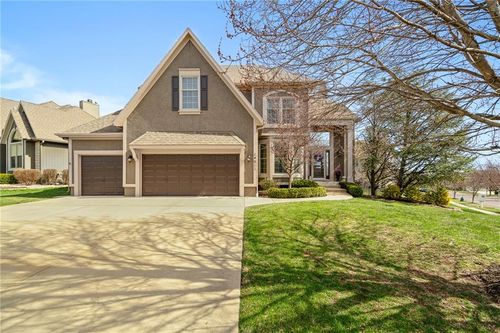 14011 Rosehill Ln, Overland Park, KS, 66221-2912 | Card Image