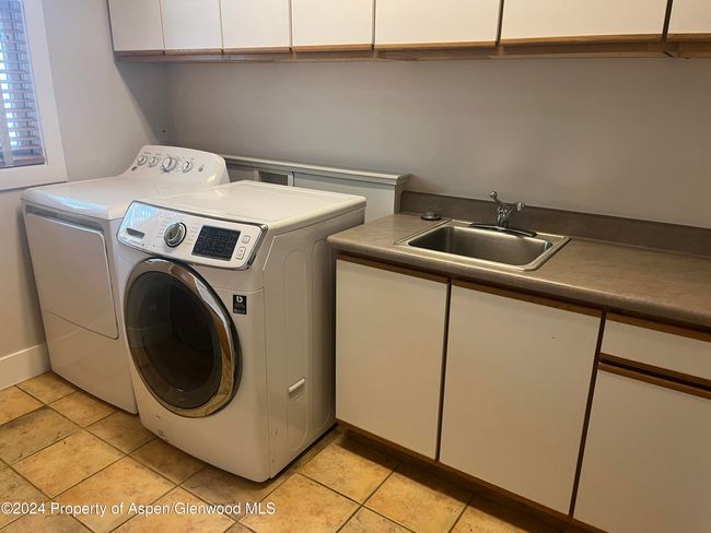 314 Sopris Cir, House other with 3 bedrooms, 3 bathrooms and 2 parking in Basalt CO | Image 24