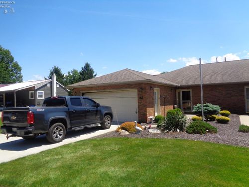 62 Mickey Road, Shelby, OH, 44875 | Card Image