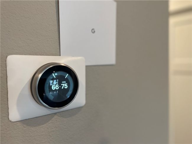 Smart thermostat in bonus room | Image 37