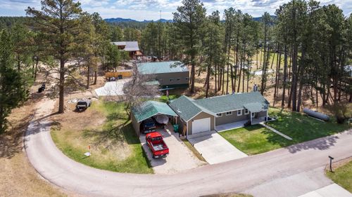 606 Victory Ln, Custer, SD, 57730-1126 | Card Image
