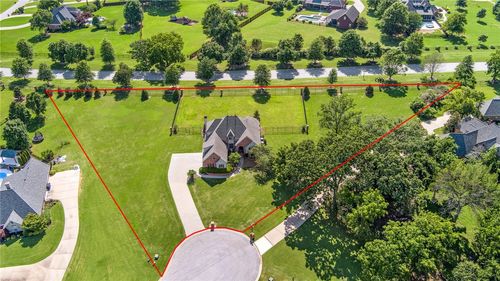 10849 Rosehaven Ln, Bentonville, AR, 72712-5059 | Card Image