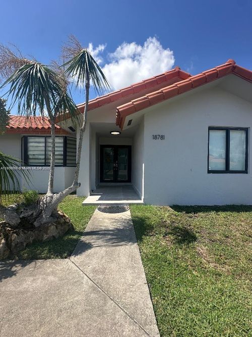 18781 294th Ter, Homestead, FL, 33030-2303 | Card Image