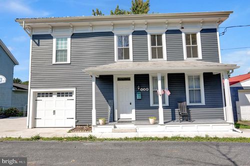 130 S Pine St, BERRYSBURG, PA, 17005 | Card Image