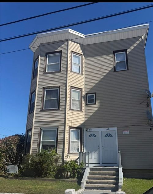 373 Burnside Avenue, Woonsocket, RI, 02895 | Card Image