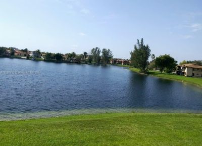 14-13 - 2655 W 67th Pl, Condo with 2 bedrooms, 2 bathrooms and null parking in Hialeah FL | Image 2