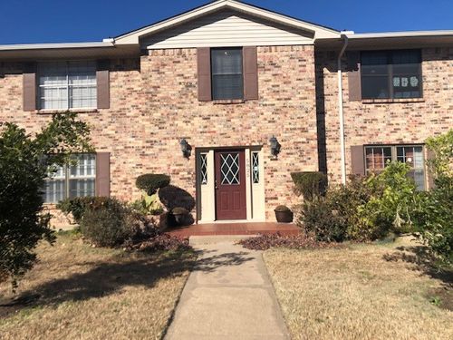 106-5825 Birchbrook Dr, Dallas, TX, 75206-4509 | Card Image