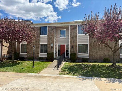 19-1660 River Rd, Marysville, MI, 48040-1859 | Card Image
