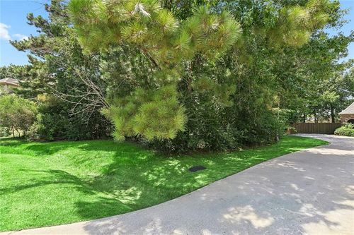 1190 Springwater Dr, Mandeville, LA, 70471-7434 | Card Image