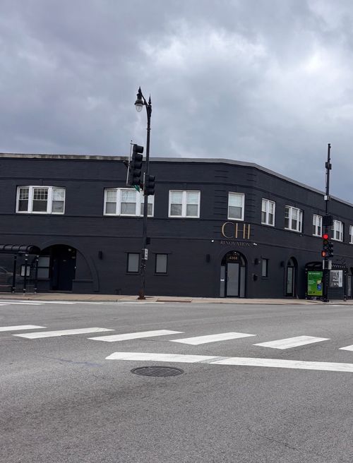 2n-4366 N Milwaukee Avenue, Chicago, IL, 60641 | Card Image