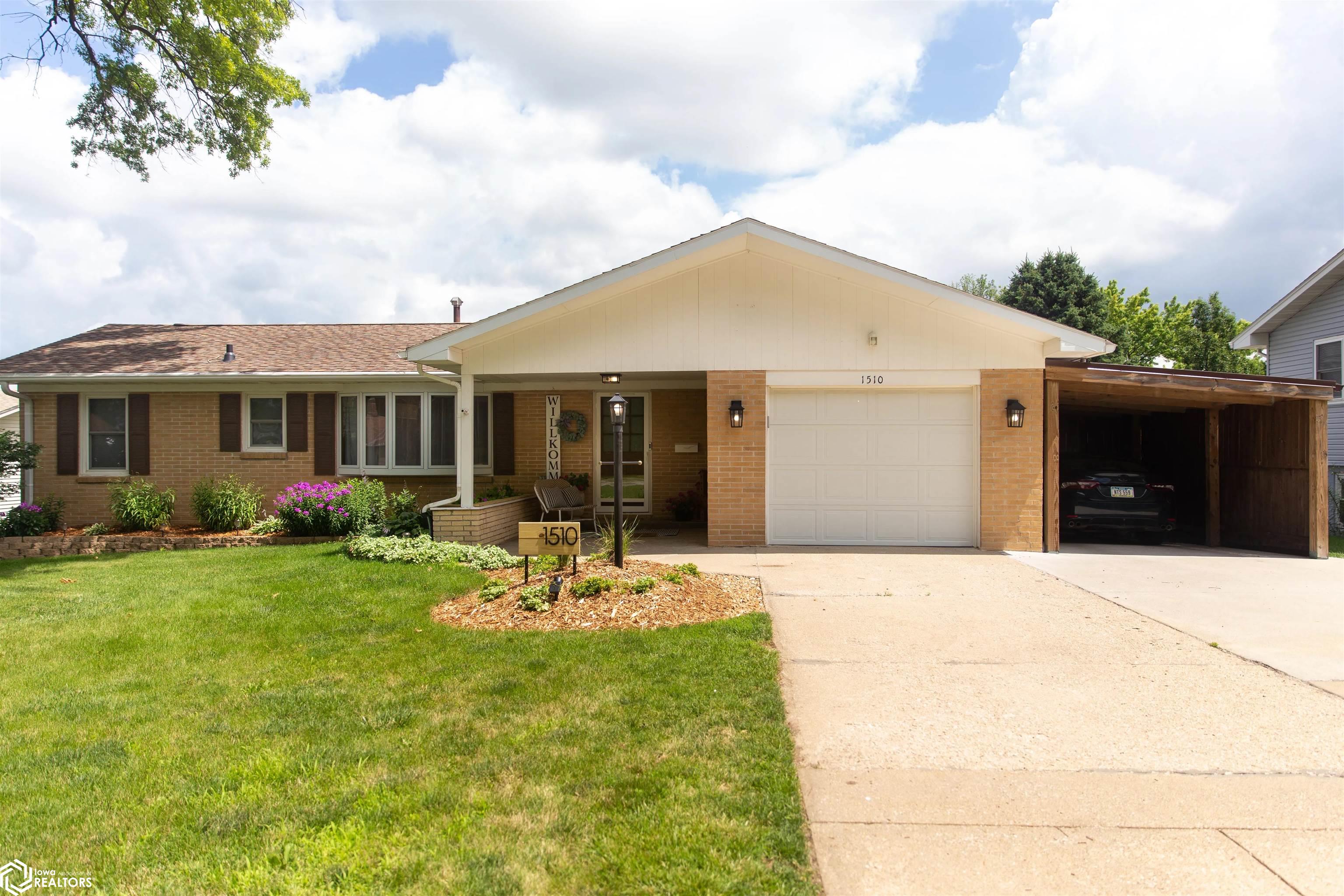 Main St, Denison, IA 51442