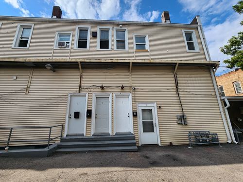 7-7 National St, ELGIN, IL, 60123-7740 | Card Image