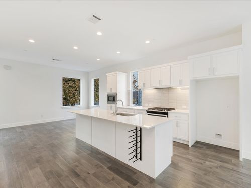 ste-305-1771 Mccoy St, Dallas, TX, 75204-0009 | Card Image