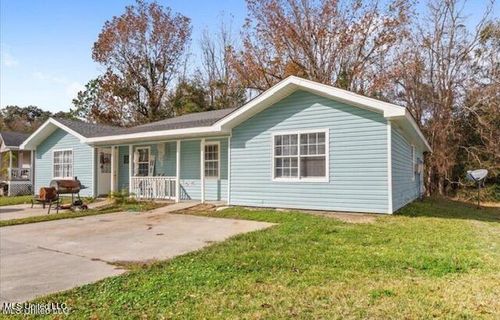 20017 Sunshine Dr, Long Beach, MS, 39560-2513 | Card Image