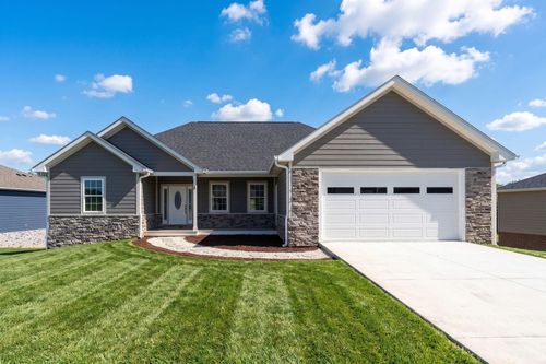 44 Autumn Bluff Dr, Weyers Cave, VA, 24486-2467 | Card Image
