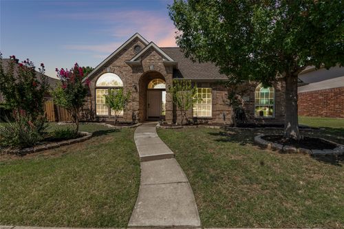 4025 Randall Ln, Carrollton, TX, 75007-1095 | Card Image