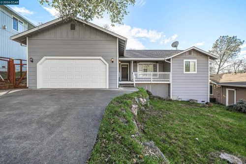 18357 Deer Hill Rd, Hidden Valley Lake, CA, 95467-8136 | Card Image