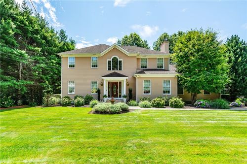 38 Mark Dr, Lincoln, RI, 02865-4007 | Card Image