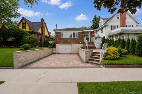 13945 227th St, Laurelton, NY, 11413-2750 | Card Image