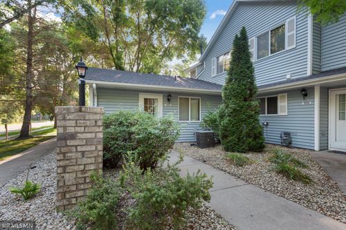 1202 W Royal Oaks Dr, Shoreview, MN, 55126-8477 | Card Image